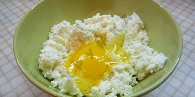 Рецепт штруделя с творожной начинкой из слоеного теста