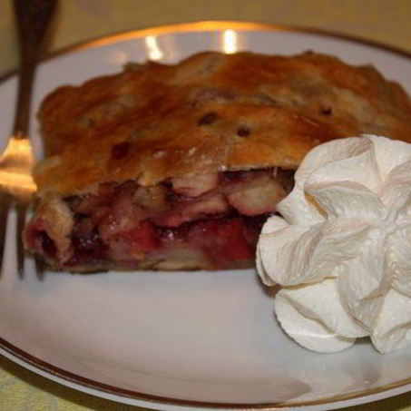 Рецепт Штруделя с яблоками и вишней