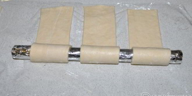 Рецепт слоеных трубочек с вареной сгущенкой