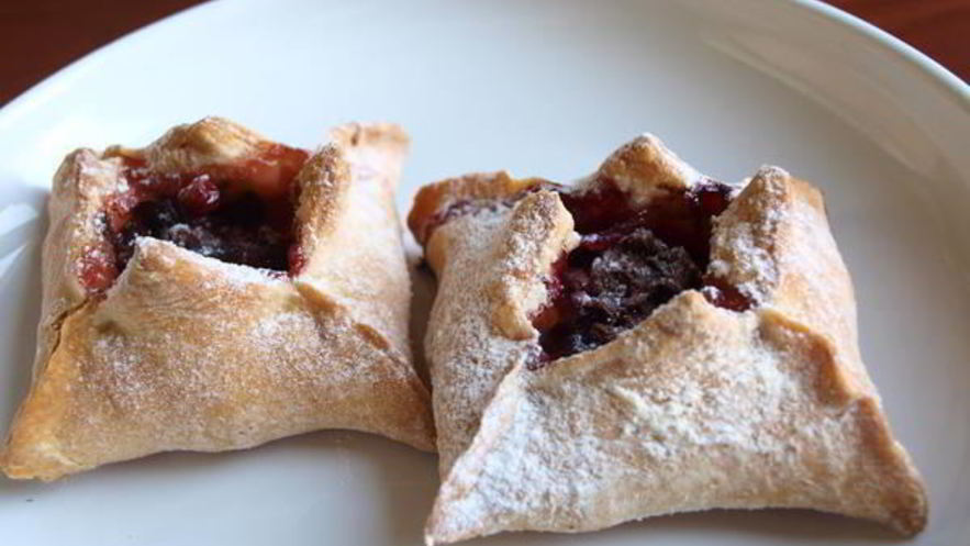 Рецепт слоек с грушей и шоколадом