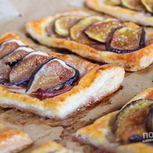 Рецепт Слоек с инжиром и ветчиной