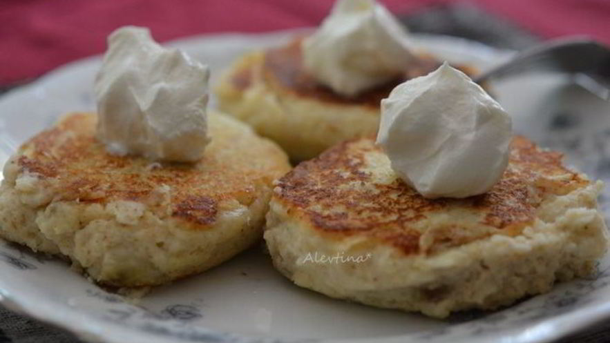 Рецепт банановых сырников на рикотте