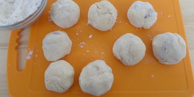 Рецепт сырников с изюмом