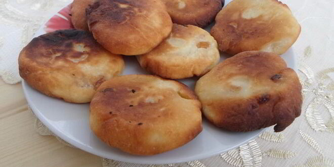 Рецепт сырников с изюмом