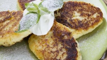 Рецепт Сырников с курагой