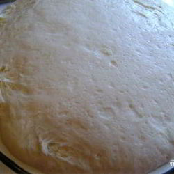 Рецепт Теста на кефире с дрожжами