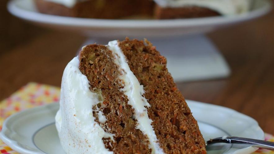 Рецепт праздничного морковного торта