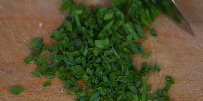 Рецепт сырных вафель с творогом и карамелизированными помидорами