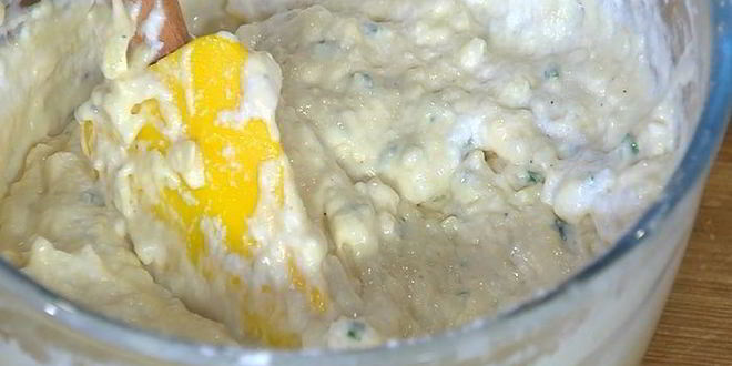 Рецепт сырных вафель с творогом и карамелизированными помидорами