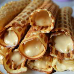 Рецепт Вафель в вафельнице со сгущенкой