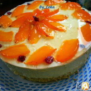 Рецепт Торта с профитролями и хурмой