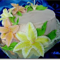 Рецепт Торта с профитролями Скоро лето с цветами