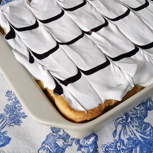 Рецепт Торта эклер со взбитыми сливками