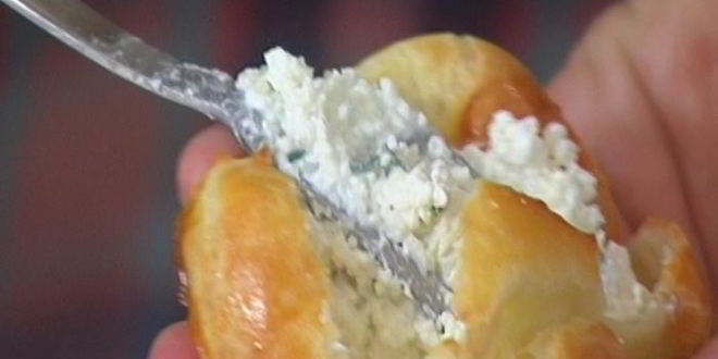 Рецепт эклеров с начинкой из творога и зелени