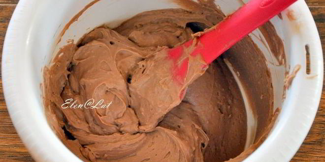 Рецепт эклеров с шоколадным кремом, карамелью и миндалем