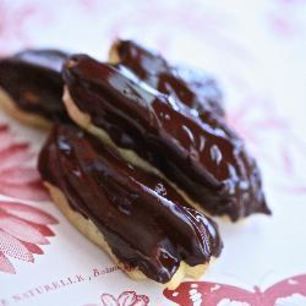 Рецепт Эклеров со взбитыми сливками