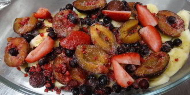 Рецепт фруктовой запеканки с гранолой и кокосовым молоком