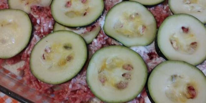 Рецепт кабачковой запеканки в сметане под сыром