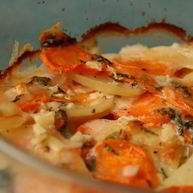 Рецепт Картофельной запеканки с сырным соусом