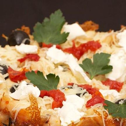 Рецепт Куриной запеканки с сыром и чесночными гренками из мультиварки