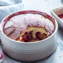 Рецепт Манной фруктовой запеканки с грушами и сливами