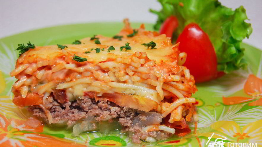 Рецепт мясной запеканки с овощами и макаронами