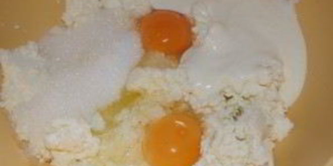 Рецепт творожной запеканки с черносливом