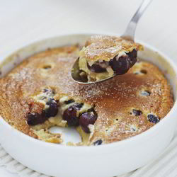 Рецепт Творожной запеканки с вишней