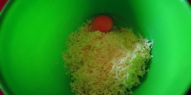 Рецепт тыквенной запеканки со спаржей, с сырной корочкой и колбаской из индейки