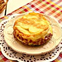Рецепт Яичной запеканки с колбасой и зеленью