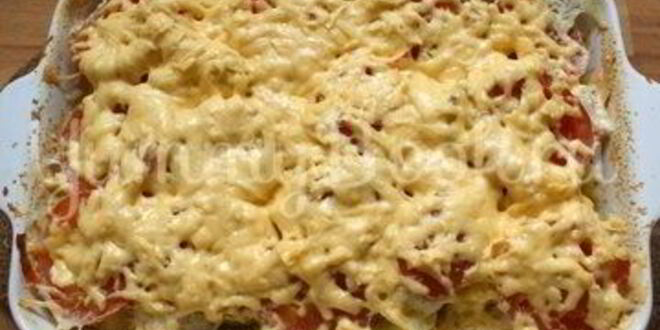 Рецепт запеканки куриной с картофелем, сыром и помидорами