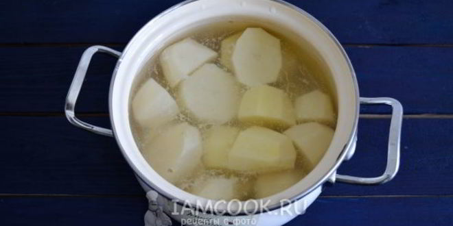 Рецепт запеканки с сосисками и картофелем в духовке