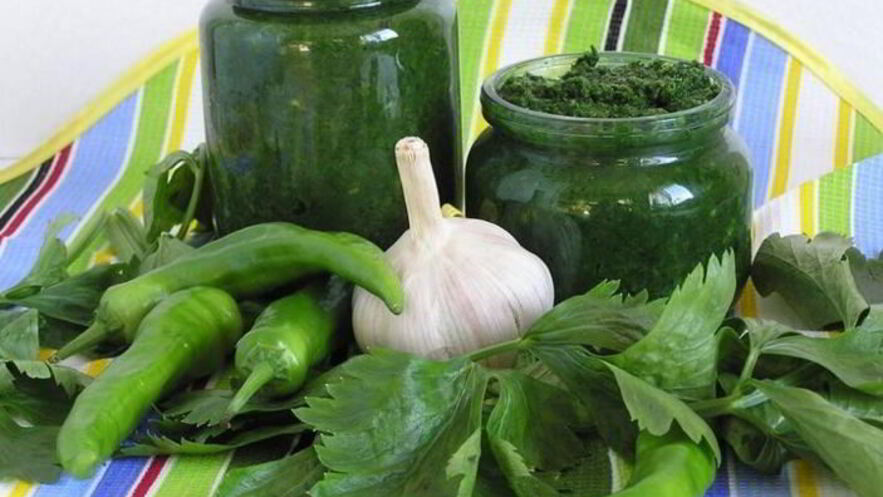 Рецепт аджики из петрушки на зиму