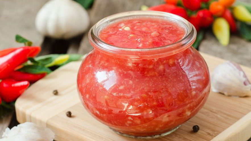 Рецепт аджики из свежих помидоров