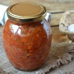 Рецепт Аджики с морковью и помидорами