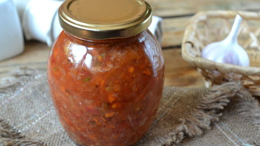 Рецепт аджики с морковью и помидорами