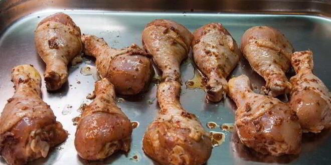 Рецепт куриных голеней с аджикой в слоеном тесте