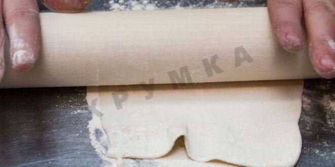 Рецепт куриных голеней с аджикой в слоеном тесте