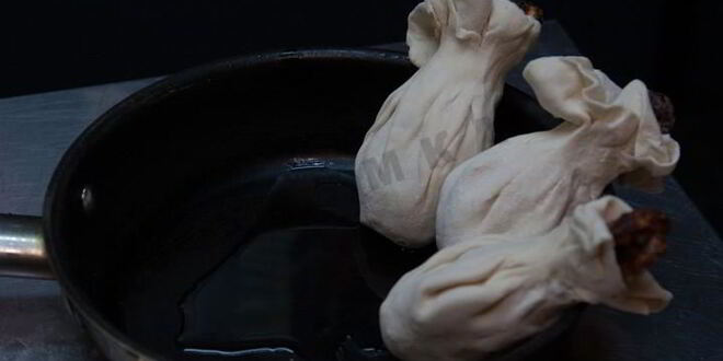 Рецепт куриных голеней с аджикой в слоеном тесте