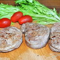 Рецепт Медальонов из свиного филе с аджикой