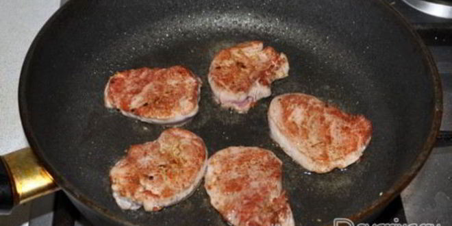 Рецепт медальонов из свиного филе с аджикой