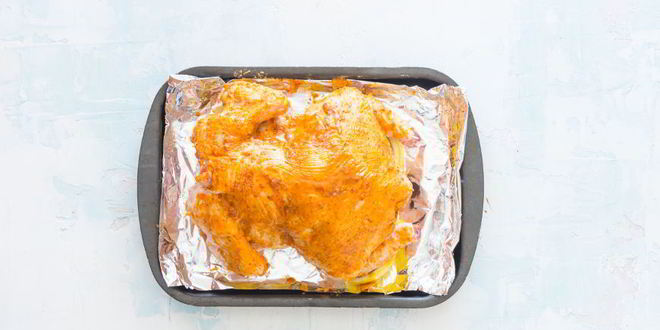 Рецепт запеченной курицы с аджикой и лимоном