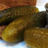 Рецепт Бродячих огурцов в банках холодным способом