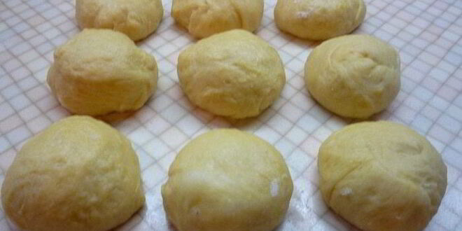 Рецепт булочек с брусничным джемом данубио