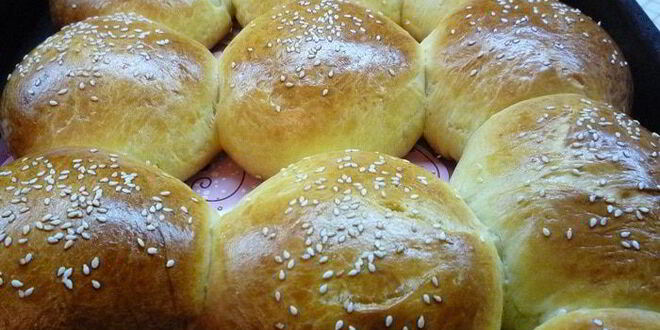 Рецепт булочек с брусничным джемом данубио