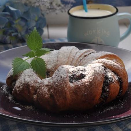 Рецепт Булочек-веночков с джемом