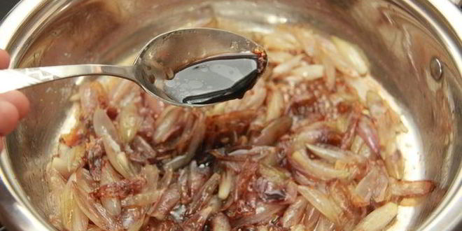 Рецепт лукового джема с шоколадом