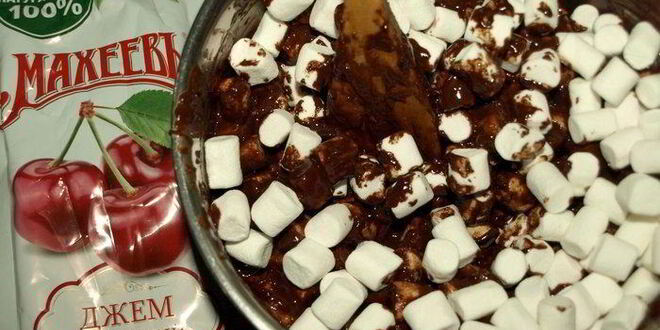 Рецепт маршмеллоу с шоколадом и вишневым джемом
