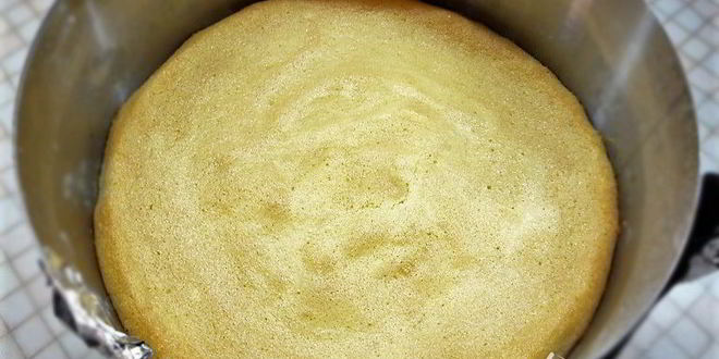 Рецепт шарлотта с ягодами и клубничным джемом