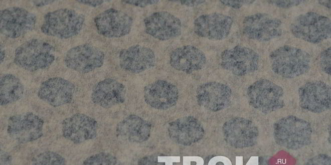 Рецепт шоколадного рулета с клюквенным джемом и шоколадным ганашем